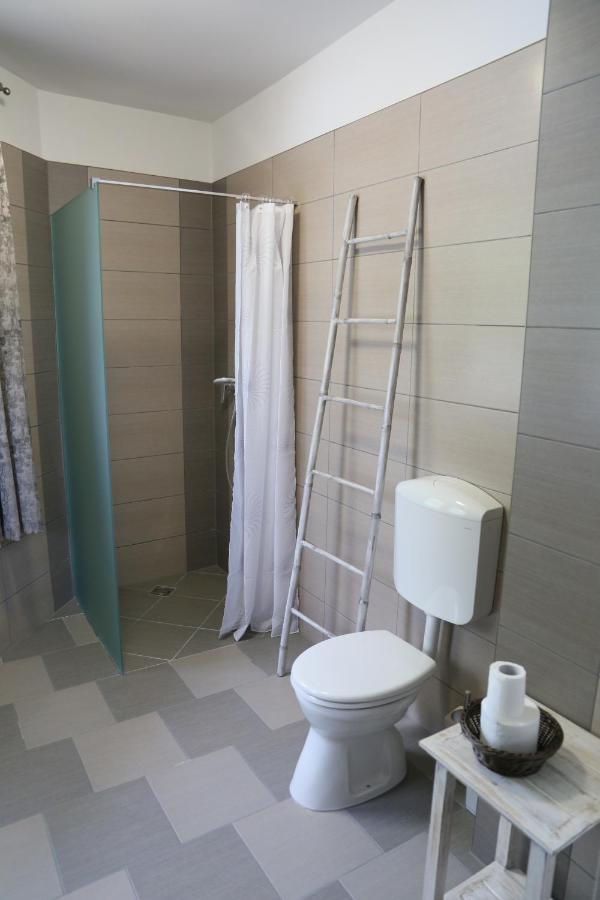 Tiszavilag Pihenohaz Hotel Tiszakécske Екстериор снимка