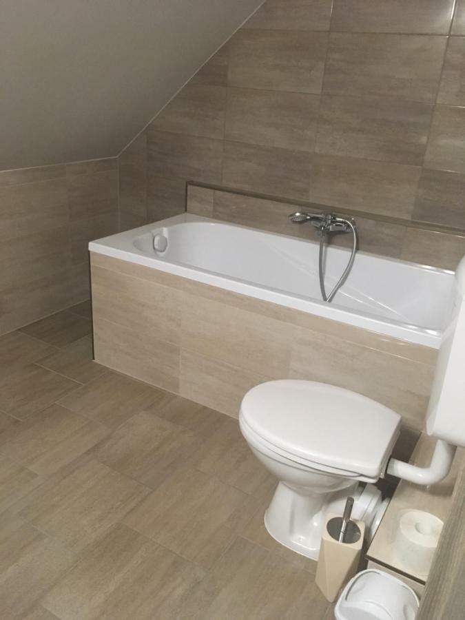 Tiszavilag Pihenohaz Hotel Tiszakécske Екстериор снимка